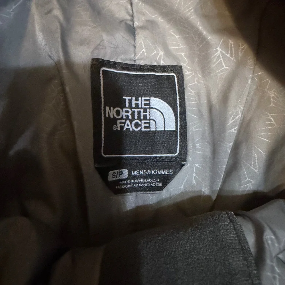 The North Face Ski Pants Mens Small Gray HyVent Insulated Cargo Snowboard T150